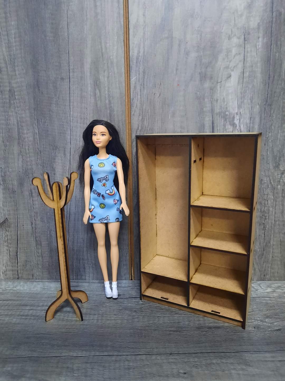 IMG-20230831-WA0022.jpg Barbie Furniture - Image 1