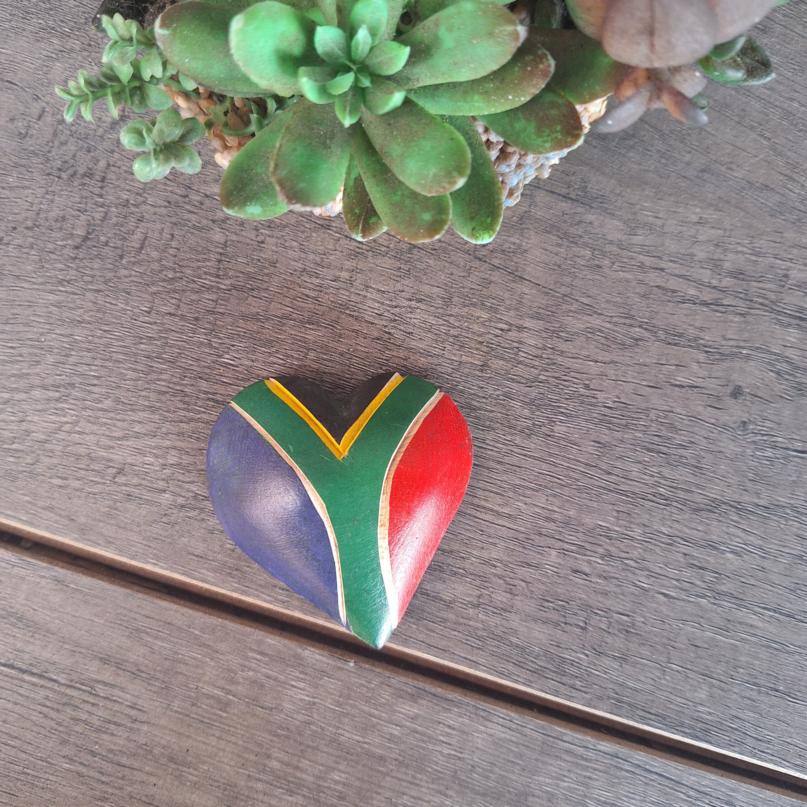20260117_092254.jpg SA Flag Heart Shape Magnet - Image 1