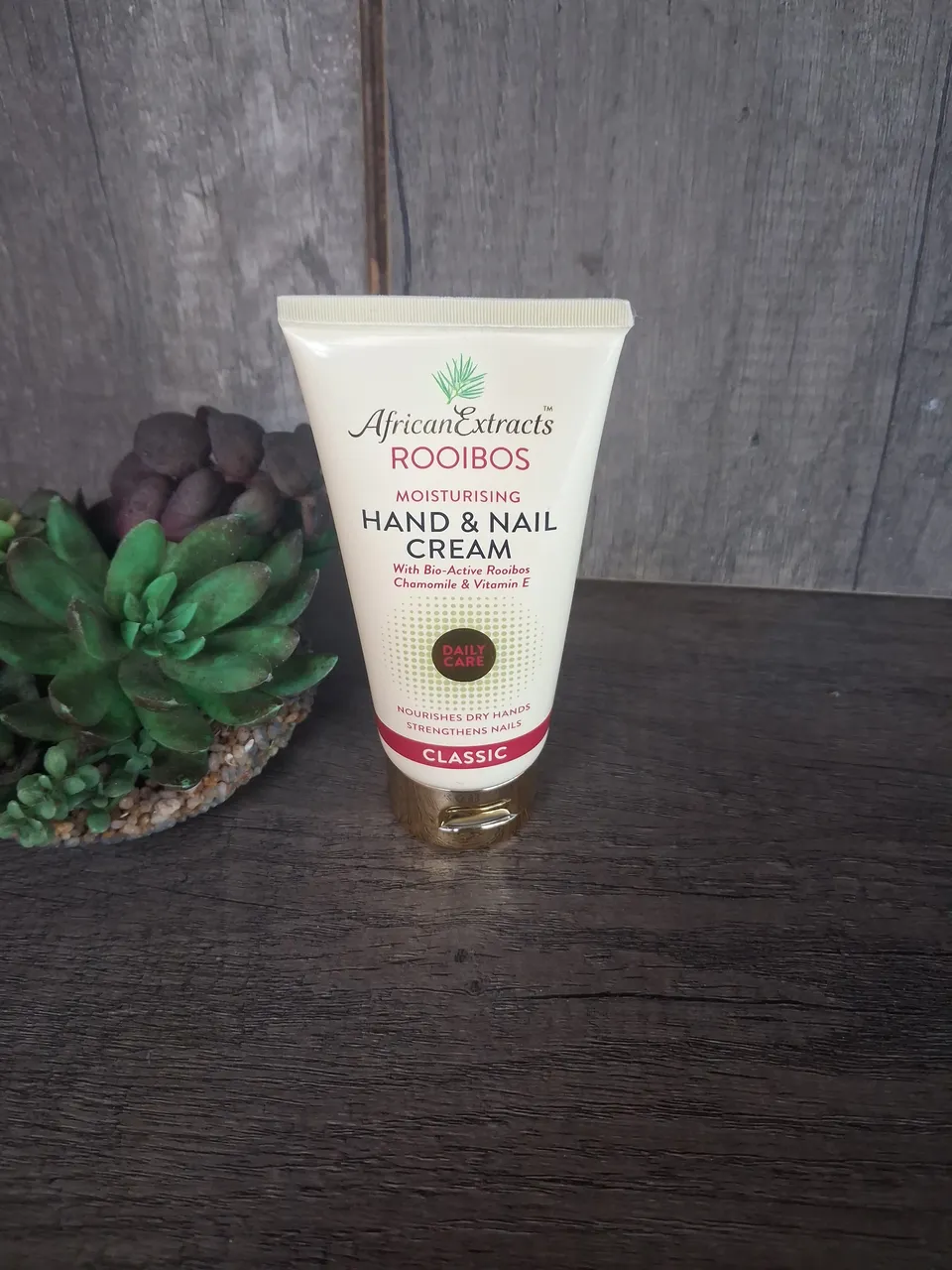 20260721_162900_result.webp Rooibos Hand & Nail Cream - Image 1